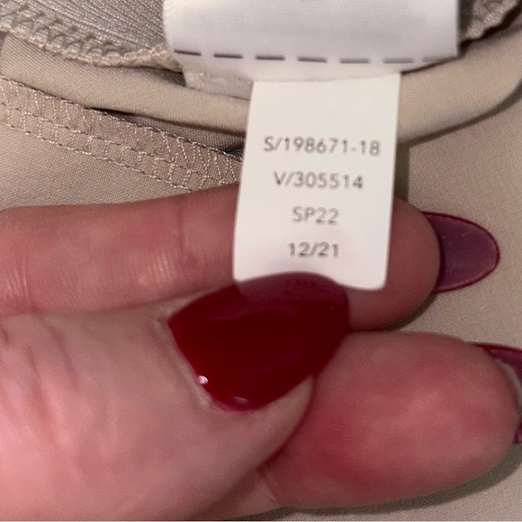 Athleta Brooklyn Ankle Pant Women’s Size 6 Beige Taupe Lightweight Tapered - Picture 6 of 6